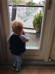 What's on mama's mind - Raam Babyplein