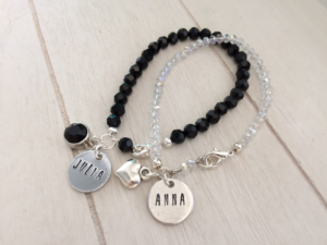 What's on mama's mind avi sieraden naambedeltjes
