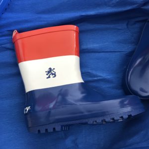 Regenlaarsjes sparen bij Sourcy