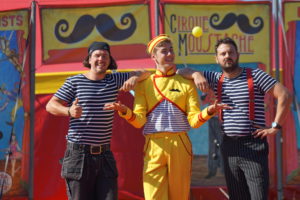 Cirque Moustache zomertour