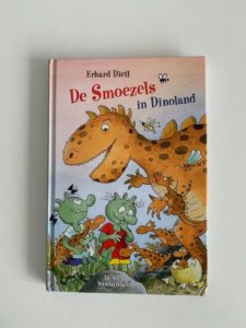 De Smoezels in dinoland