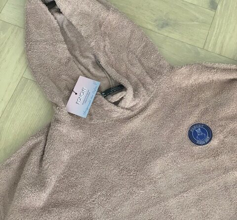 ponchy surfponcho